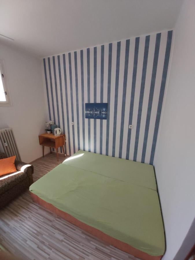 Easy Backpacker Old Town Apartment Kosice Luaran gambar